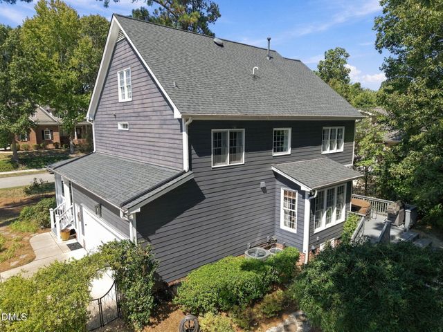 2400 Forestbluff Drive, Fuquay Varina, NC 27526