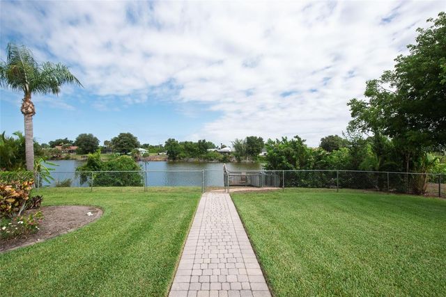 7411 SNOW DRIVE, Englewood, FL 34224
