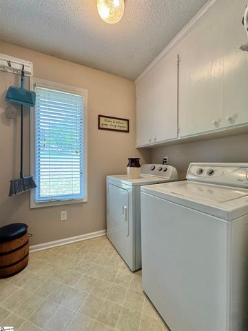164 Creekside Drive, Pickens, SC 29671