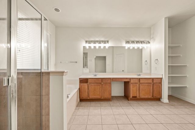 808 Briar Ridge Drive, Keller, TX 76248