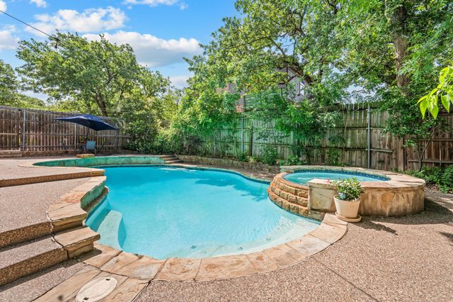 808 Briar Ridge Drive, Keller, TX 76248