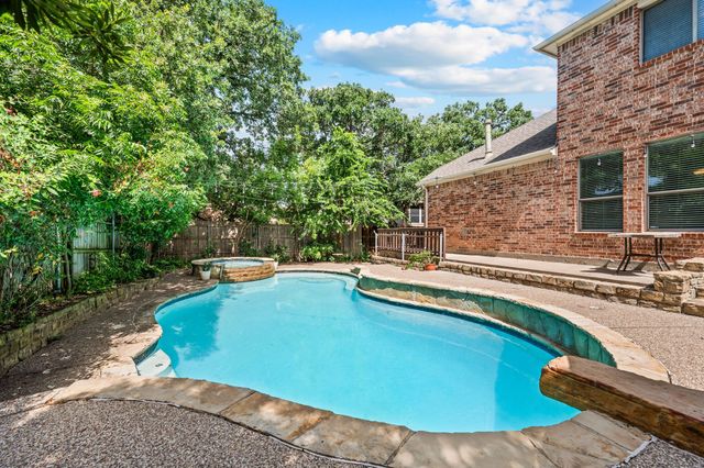 808 Briar Ridge Drive, Keller, TX 76248