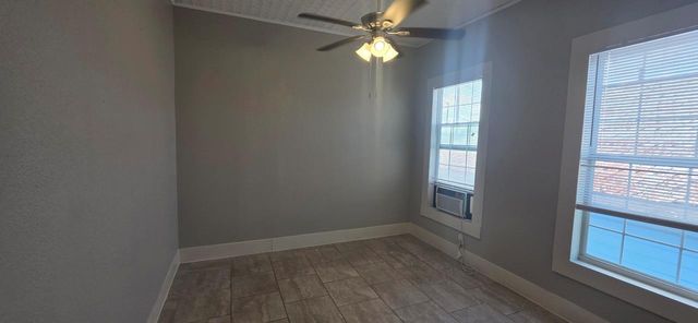 712 40th Street, Galveston, TX 77550