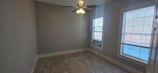 712 40th Street, Galveston, TX 77550