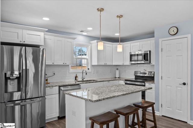 802 Fairfield Court, Spartanburg, SC 29306