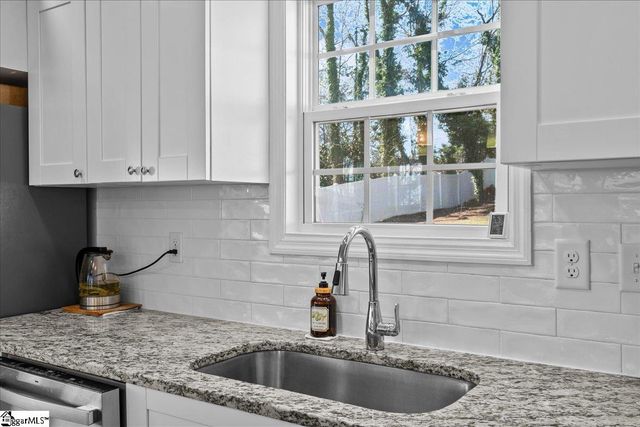 802 Fairfield Court, Spartanburg, SC 29306