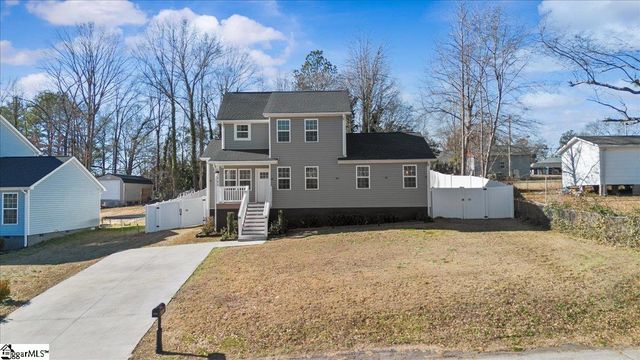802 Fairfield Court, Spartanburg, SC 29306