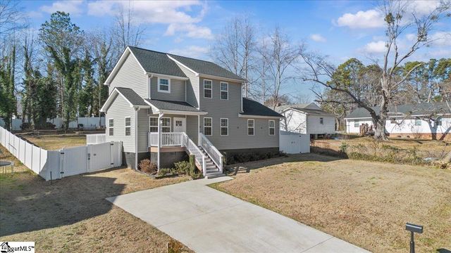 802 Fairfield Court, Spartanburg, SC 29306