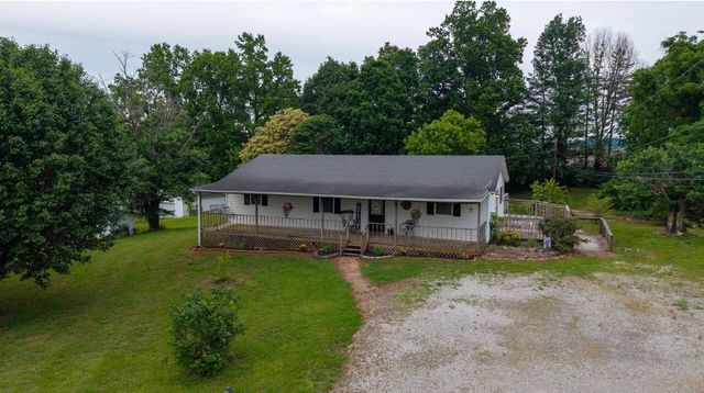 228 Whitaker Road, Somerset, KY 42503