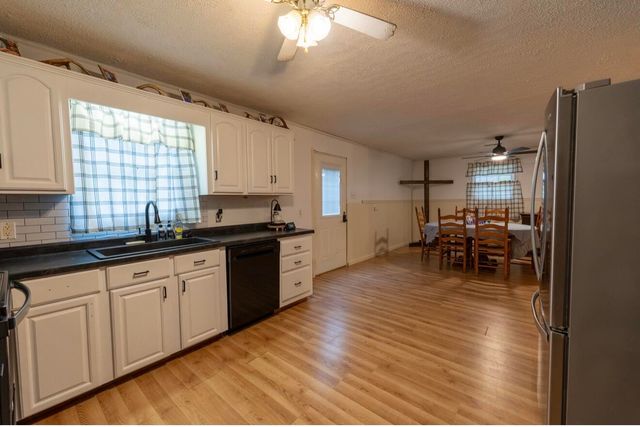 228 Whitaker Road, Somerset, KY 42503