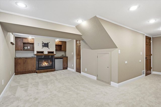 8137 16th Avenue S, Bloomington, MN 55425