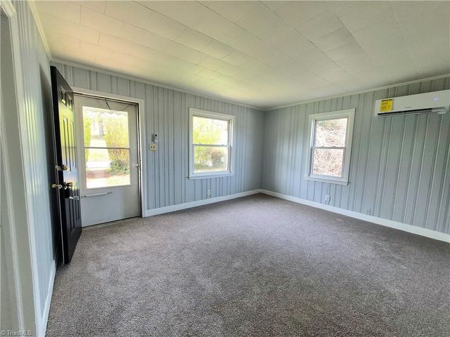 833 Haywood Street, Winston-salem, NC 27105