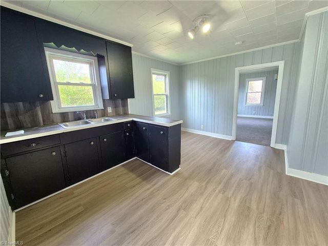 833 Haywood Street, Winston-salem, NC 27105