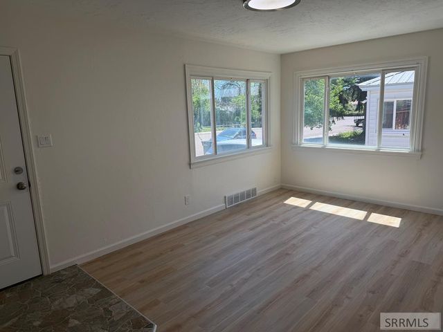 1137 Ada Avenue, Idaho Falls, ID 83402