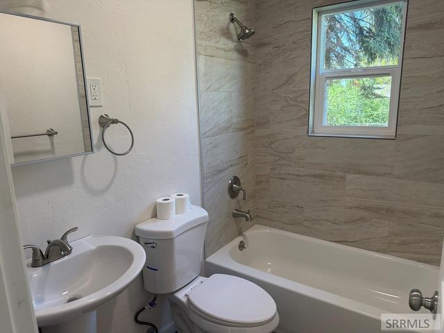 1137 Ada Avenue, Idaho Falls, ID 83402