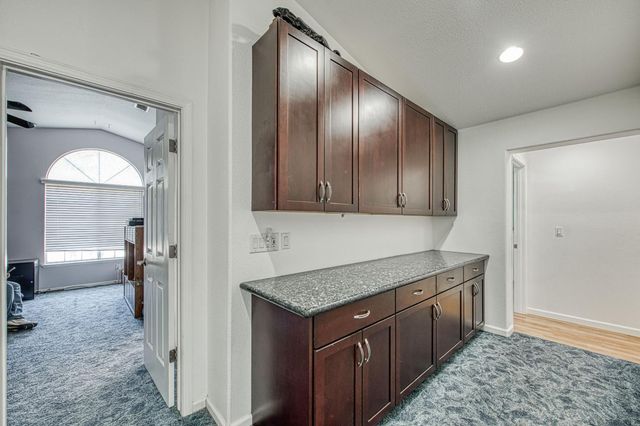 802 N Stanford Avenue, Clovis, CA 93611