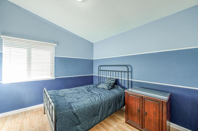 802 N Stanford Avenue, Clovis, CA 93611