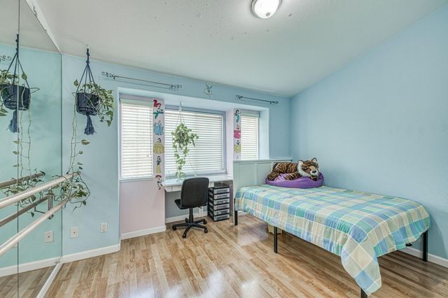 802 N Stanford Avenue, Clovis, CA 93611