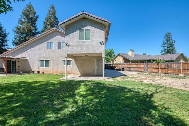 802 N Stanford Avenue, Clovis, CA 93611