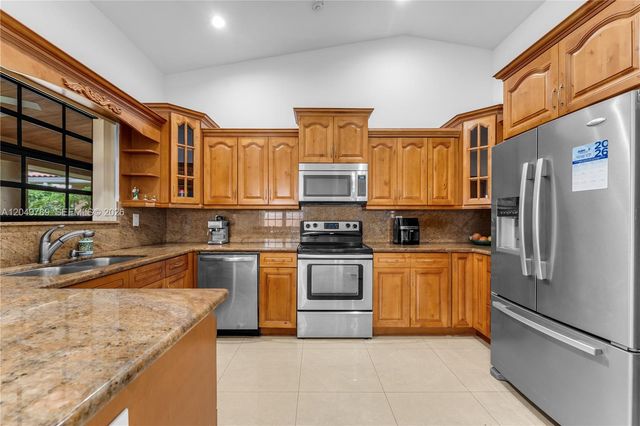3730 SW 136th Ct, Miami, FL 33175