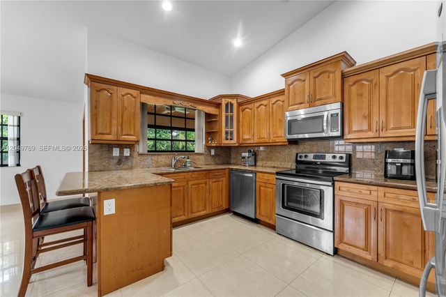 3730 SW 136th Ct, Miami, FL 33175