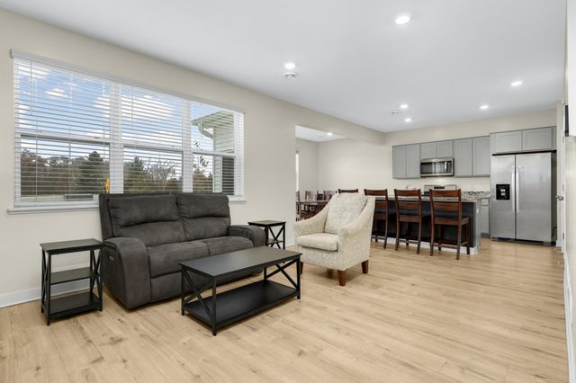 12714 Erskin Street NE, Blaine, MN 55449