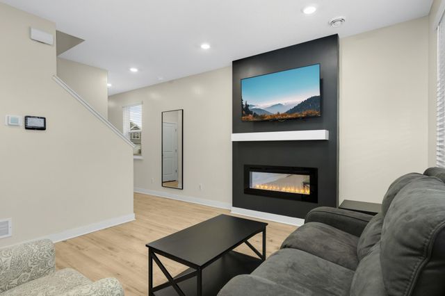 12714 Erskin Street NE, Blaine, MN 55449