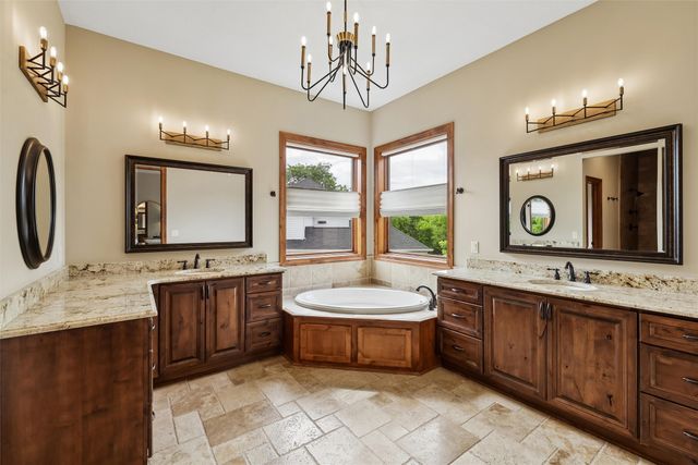 3806 Turnberry Drive, West Des Moines, IA 50265