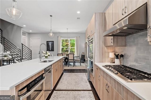 108 Canton Way, Roswell, GA 30075