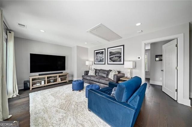 108 Canton Way, Roswell, GA 30075