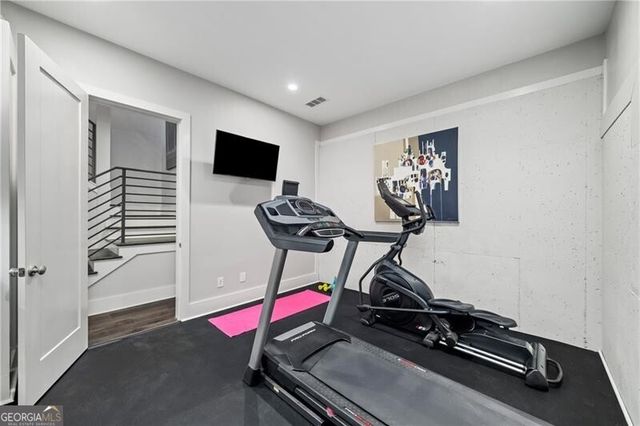 108 Canton Way, Roswell, GA 30075