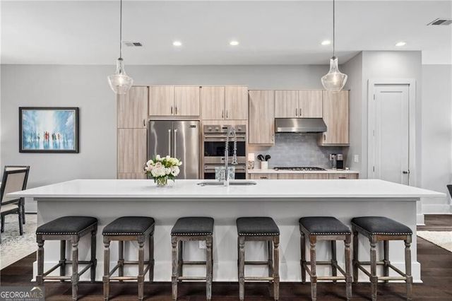 108 Canton Way, Roswell, GA 30075