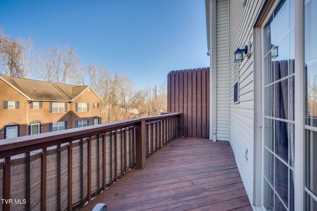 1809 West Lakeview Drive 7, Johnson City, TN 37601