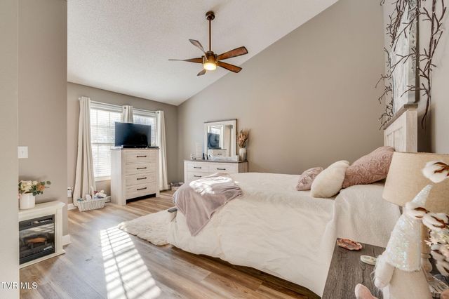 1809 West Lakeview Drive 7, Johnson City, TN 37601