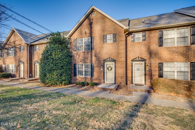 1809 West Lakeview Drive 7, Johnson City, TN 37601