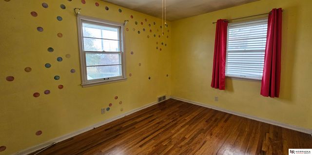 3073 S 72nd Avenue, Omaha, NE 68124