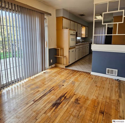 3073 S 72nd Avenue, Omaha, NE 68124
