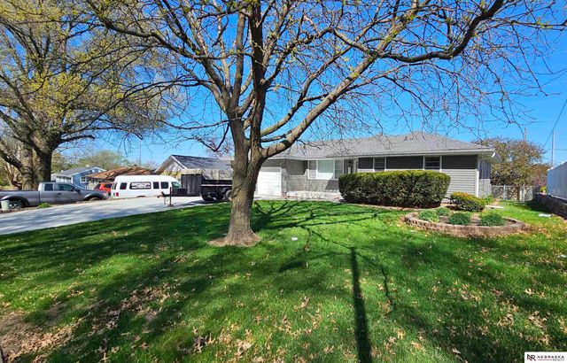 3073 S 72nd Avenue, Omaha, NE 68124