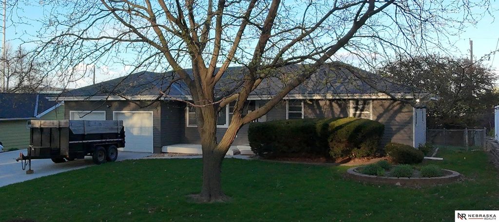 3073 S 72nd Avenue, Omaha, NE 68124