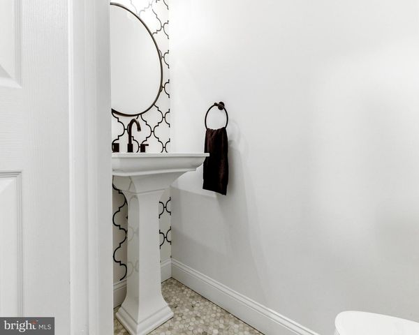 25 AUGUSTA LN, Blackwood, NJ 08012
