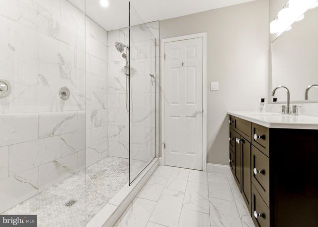 25 AUGUSTA LN, Blackwood, NJ 08012