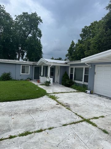 7800 W 98th Place, Hickory Hills, IL 60457