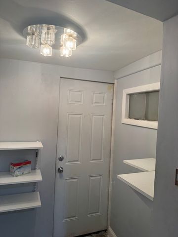 7800 W 98th Place, Hickory Hills, IL 60457