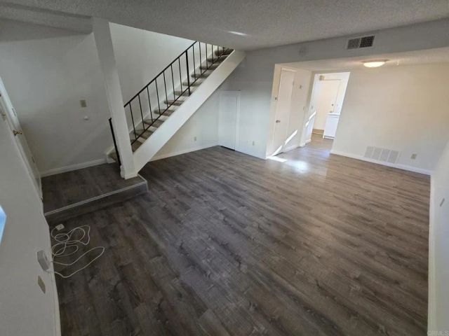 979 Amistad Place B, El Cajon, CA 92019