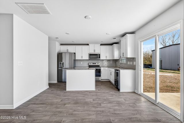 524 Dakota Avenue, New Bern, NC 28560