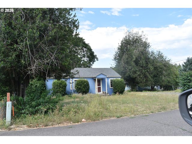 109 MCCLURE Ln, Eugene, OR 97404