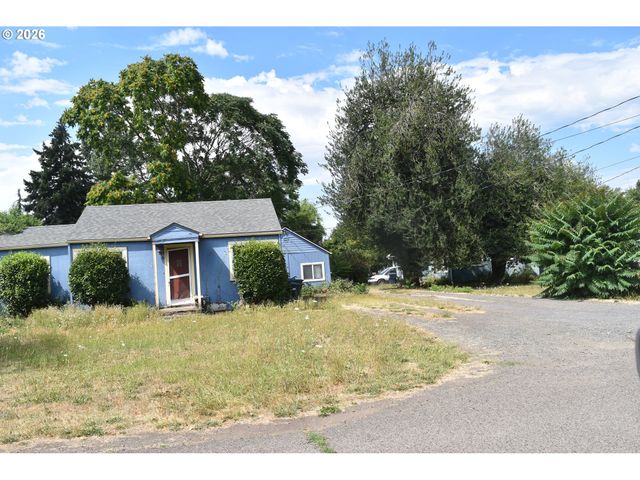 109 MCCLURE Ln, Eugene, OR 97404