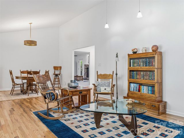 45 Sleepy Hollow Drive, Asheville, NC 28805