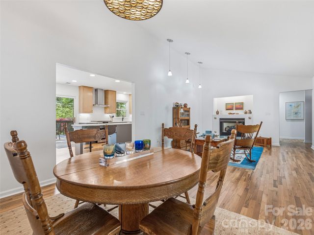45 Sleepy Hollow Drive, Asheville, NC 28805
