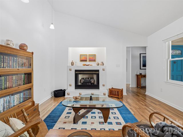 45 Sleepy Hollow Drive, Asheville, NC 28805